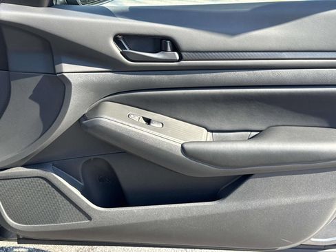 Certified 2025 Nissan Altima 2.5 S image 23