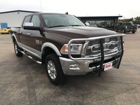 Used 2015 RAM 2500 Laramie AWD/4WD image 4
