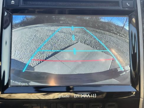 Used 2015 Toyota Tundra SR5 w/ SR5 Upgrade Package image 29