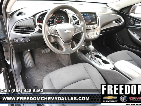 Used 2025 Chevrolet Malibu LT FWD image 7
