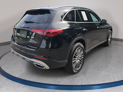 Certified 2026 Mercedes-Benz GLC 300 image 5