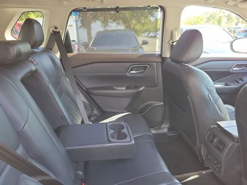 Used 2023 Nissan Rogue Platinum w/ Platinum Premium Package image 32