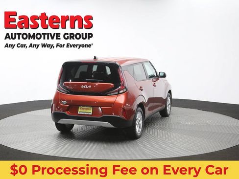 Used 2024 Kia Soul LX w/ Option Group 015 FWD image 39