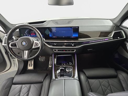 Used 2024 BMW X5 xDrive40i w/ M Sport Package AWD/4WD image 12