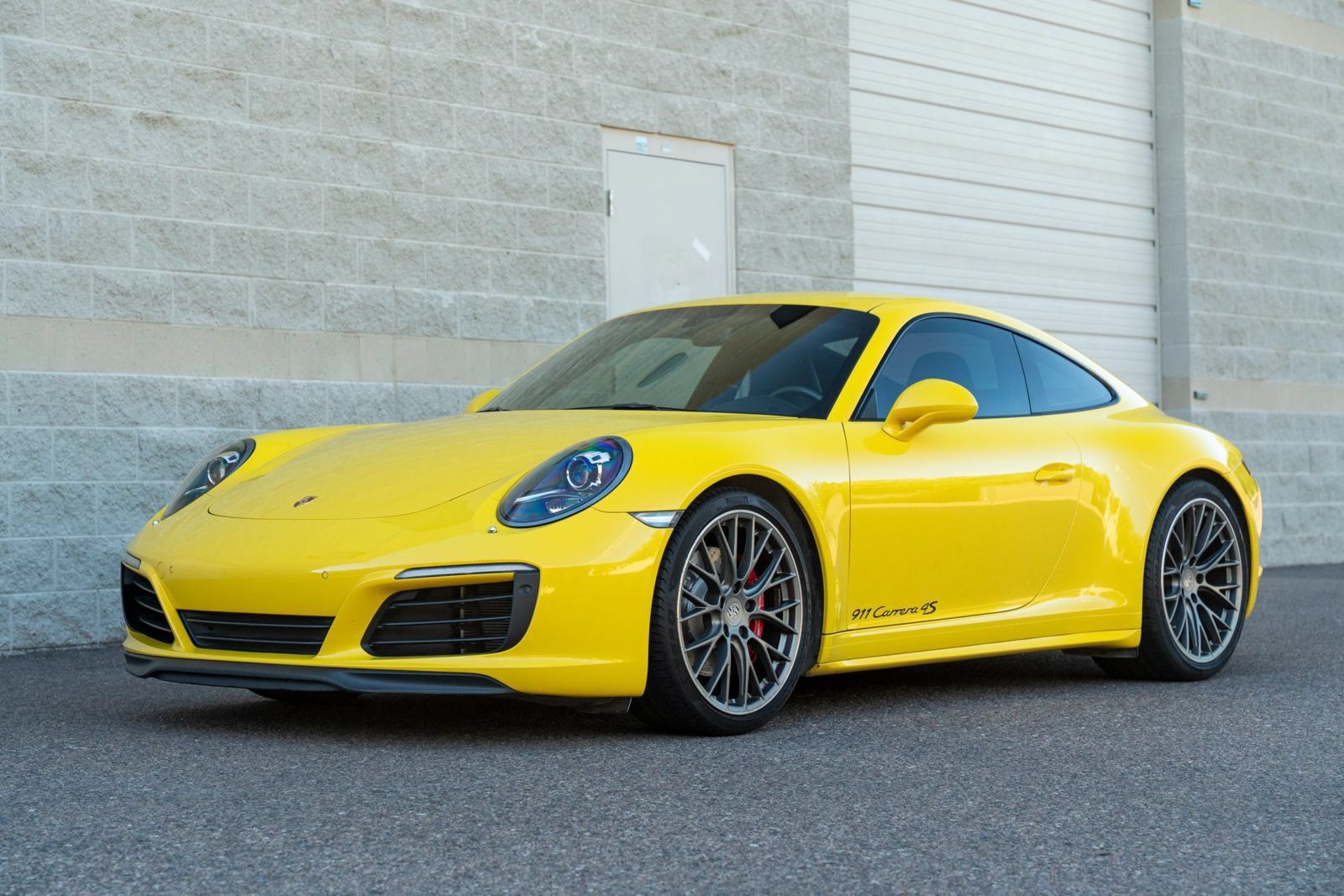 Used 2017 Porsche 911 Carrera 4S AWD/4WD image 2