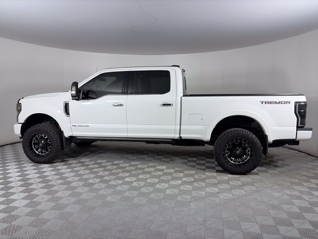 Used 2022 Ford F350 Platinum w/ Tremor Off-Road Package AWD/4WD image 4