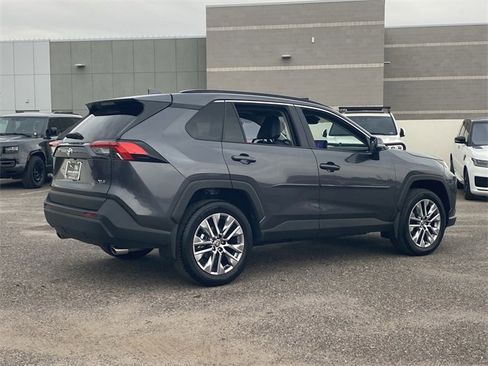 Used 2024 Toyota RAV4 XLE Premium image 28