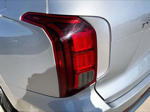 Used 2024 Hyundai Palisade Calligraphy image 41