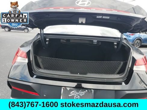Used 2024 Hyundai Elantra Limited FWD image 19