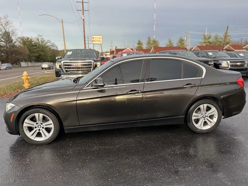Used 2017 BMW 330i xDrive Sedan image 4
