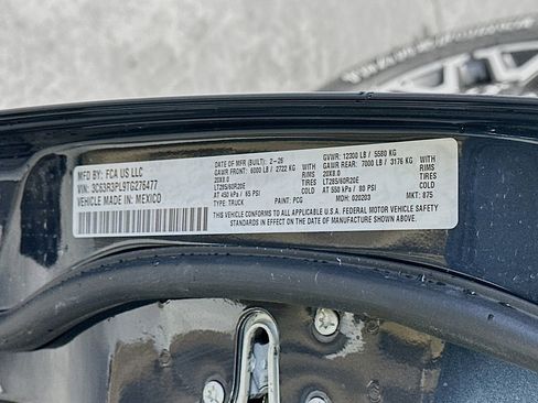 New 2026 RAM 3500 Limited AWD/4WD image 18