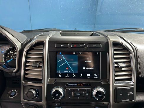 Used 2017 Ford F150 Platinum w/ Equipment Group 701A Luxury AWD/4WD image 26