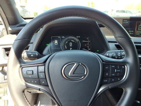 Used 2021 Lexus UX 250h AWD/4WD image 18