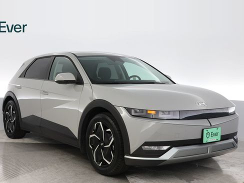 Used 2024 Hyundai Ioniq 5 SEL RWD image 12
