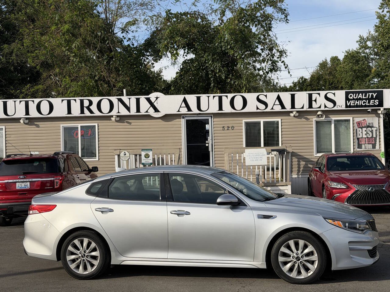 Used 2016 Kia Optima EX FWD image 1