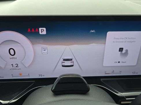 New 2026 Genesis GV80 2.5T image 9