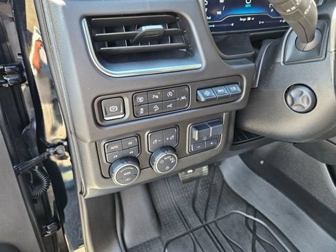 Used 2024 Chevrolet Suburban High Country w/ Advanced Technology Package AWD/4WD image 30