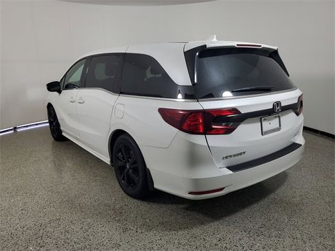 Used 2023 Honda Odyssey Sport image 3