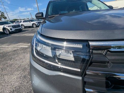 New 2026 Ford Explorer Active RWD image 11