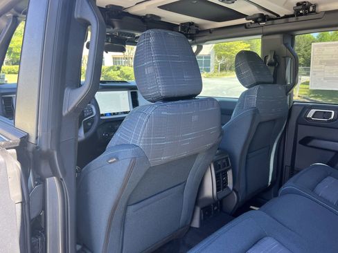 New 2026 Ford Bronco Heritage Edition AWD/4WD image 16