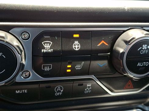 Used 2019 Jeep Wrangler Unlimited Rubicon AWD/4WD image 25