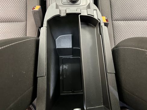 Used 2024 GMC Terrain SLE AWD/4WD image 44