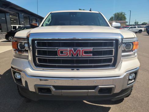 Used 2015 GMC Sierra 1500 SLT w/ SLT Crew Cab Value Package AWD/4WD image 2
