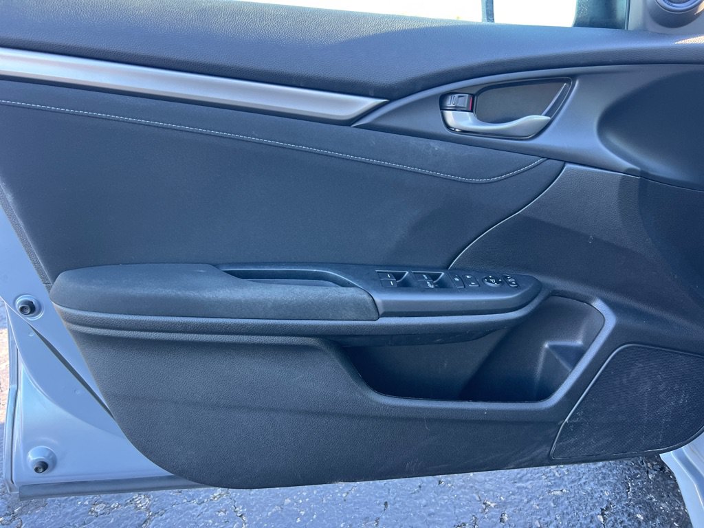 Used 2018 Honda Civic EX image 10
