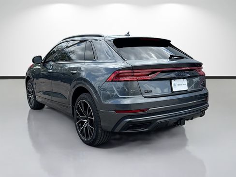 Used 2023 Audi Q8 Premium Plus image 5