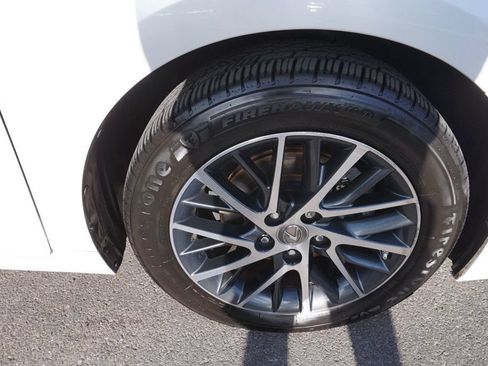 Used 2016 Lexus ES 350 w/ Premium Package w/Wood Trim FWD image 14