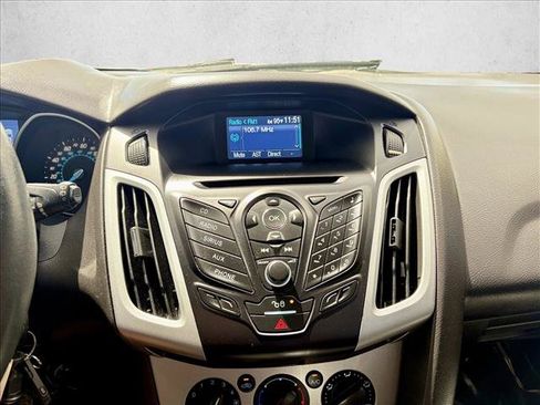 Used 2012 Ford Focus SE FWD image 9