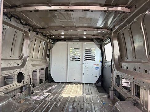 Used 2020 Ford Transit 150 Low Roof AWD image 9