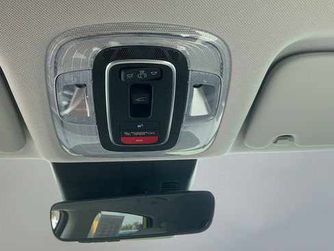 Used 2024 Hyundai Kona Limited FWD image 31