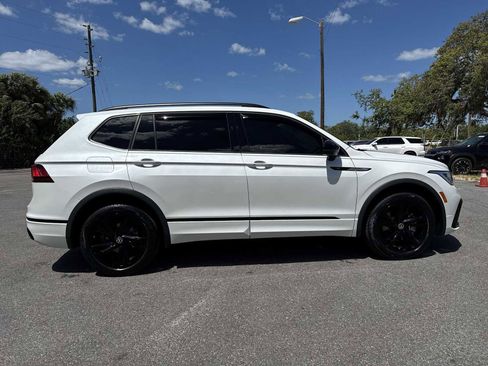 Certified 2023 Volkswagen Tiguan SE R-Line FWD image 7