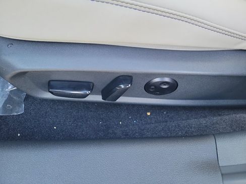 New 2026 Nissan Sentra SL w/ Floor Mat Package FWD image 20