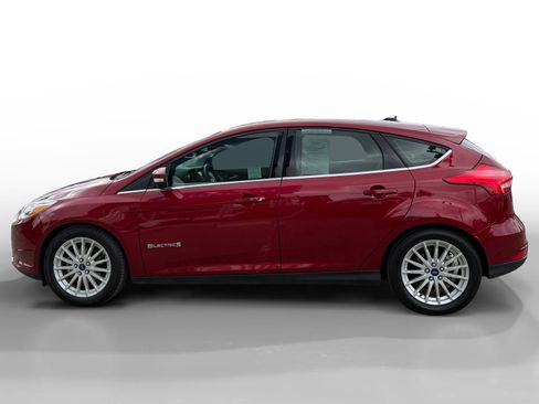 Used 2017 Ford Focus Electric Hatchback image 2