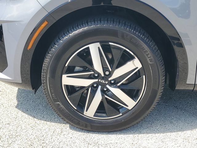 Used 2022 Kia Sorento EX w/ Panoramic Sunroof Package FWD image 9