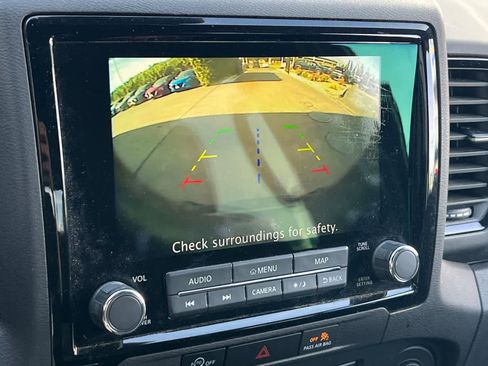 Used 2023 Nissan Frontier PRO-4X w/ Technology Package image 19