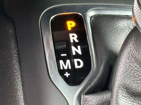 Used 2024 Jeep Wrangler High Altitude AWD/4WD image 28