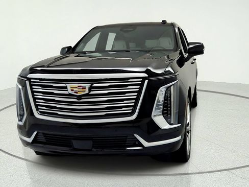 Certified 2026 Cadillac Escalade ESV Platinum Luxury w/ LPO, Floor Liner Package AWD/4WD image 8