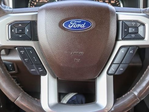 Used 2018 Ford F150 King Ranch w/ Equipment Group 601A Luxury AWD/4WD image 32