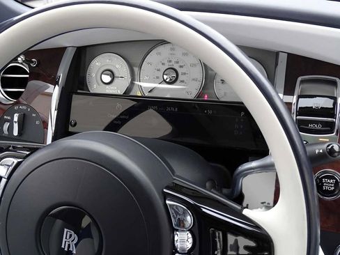Certified 2019 Rolls-Royce Ghost RWD image 12