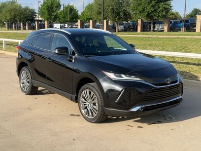 Used 2023 Toyota Venza XLE