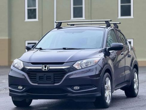 Used 2017 Honda HR-V EX image 1