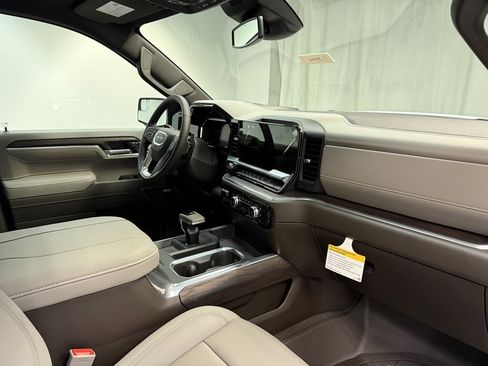 New 2026 GMC Sierra 1500 SLT w/ SLT Premium Package image 16