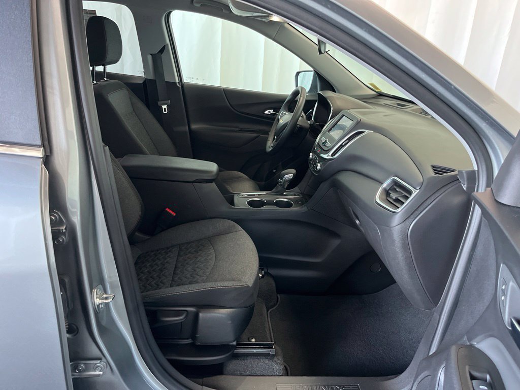 Used 2024 Chevrolet Equinox LT AWD/4WD image 18