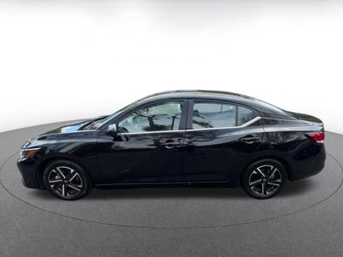 Used 2025 Nissan Sentra SV FWD image 9