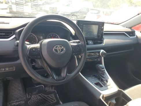 Used 2021 Toyota RAV4 XLE w/ Carpet Mat Package (TMS) AWD/4WD image 14