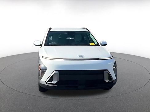 Used 2025 Hyundai Kona SEL image 4