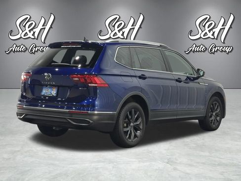 Used 2024 Volkswagen Tiguan SE AWD/4WD image 18
